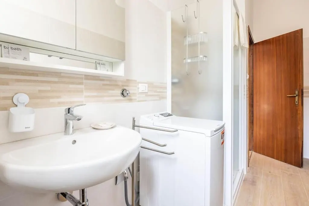 Essential Bologna - Ambrogio Host Apartment 0*,  Italy